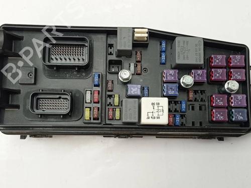 Used Fuse box Fuse box 38091478 38091478