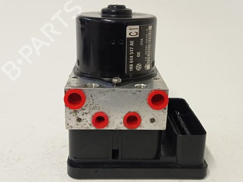 Used ABS pump AUDI A3 (8P1) 1.9 TDI (105 hp) 7092402