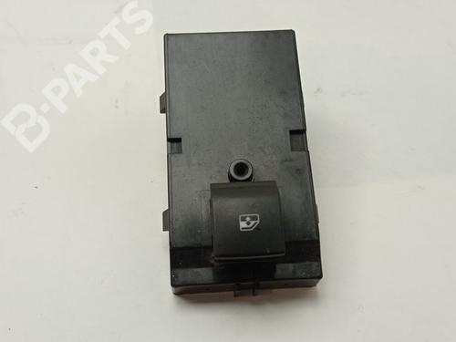 Used Right front window switch Right front window switch IVECO DAILY VI Van 33S13, 35S13, 35C13 (126 hp) 9647361 9647361