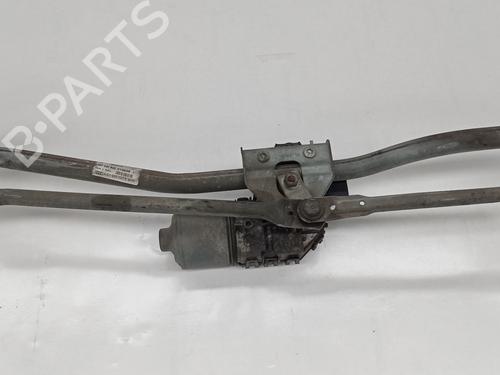 Used Front wiper motor AUDI A4 B7 (8EC) 2.0 TDI 16V (140 hp) 18467590