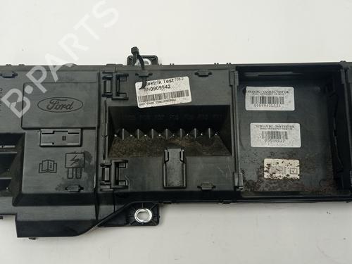 Used Fuse box Fuse box FORD TRANSIT V363 Van (FCD, FDD) 2.0 EcoBlue (130 hp) 40257274 40257274