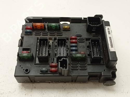 Used Fuse box PEUGEOT 206 Hatchback (2A/C) 1.4 i (75 hp) 7092934