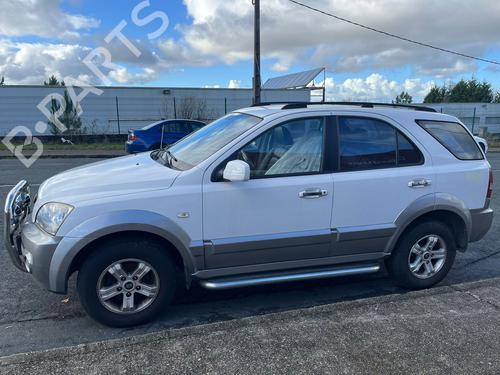 Left headlight KIA SORENTO I (JC) | BP31946998C28