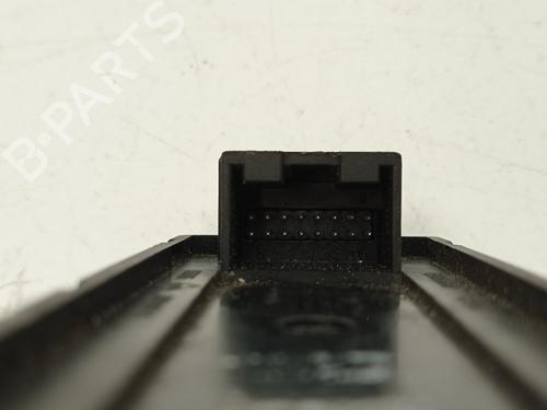 Przełącznik szyby przedniej lewej AUDI A6 C5 (4B2, 4B4) | BP30901430I27