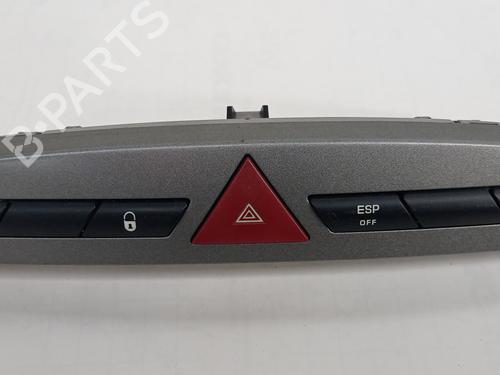 Used Warning switch PEUGEOT 308 I (4A_, 4C_) [2007-2016]  30134346