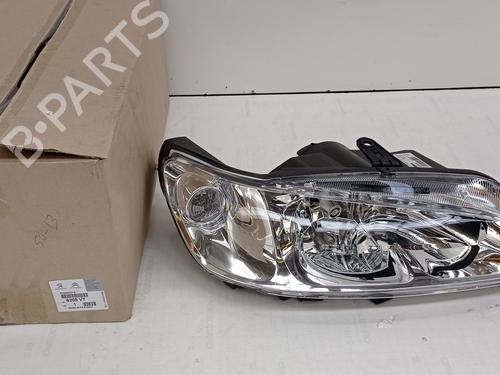 Used Right headlight PEUGEOT 306 Hatchback (7A, 7C, N3, N5) [1993-2003]  15896325