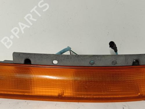 Used Right front indicator MITSUBISHI CANTER Platform/Chassis (FB6_, FE5_, FE6_) [1993-2002]  11174522