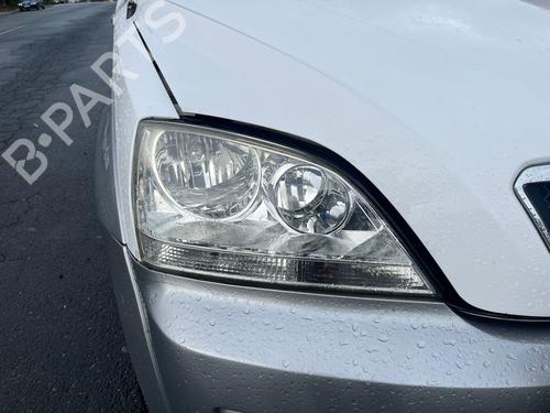 Used Right headlight KIA SORENTO I (JC) [2002-2011]  31946997