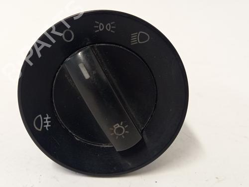 Used Headlight switch VW POLO (9N_, 9A_) 1.4 16V (75 hp) 7837150