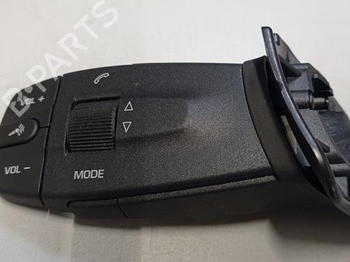 Used Switch SEAT IBIZA IV ST (6J8, 6P8) 1.6 TDI (90 hp) 13559654