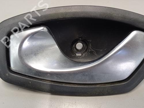 Used Front left interior door handle RENAULT FLUENCE (L3_) 1.5 dCi (L30S) (90 hp) 15255812