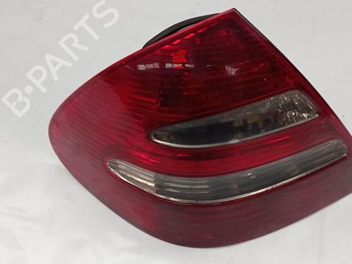Used Left taillight MERCEDES-BENZ E-CLASS (W211) E 320 CDI (211.022) (224 hp) 31671582