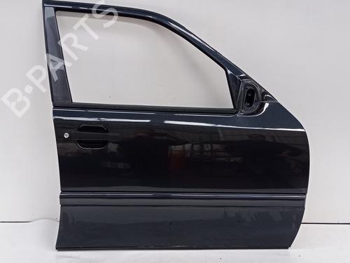 Used Right front door MERCEDES-BENZ C-CLASS (W202) C 220 (202.022) (150 hp) 13253469