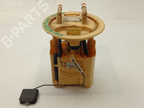 Used Fuel pump FIAT SCUDO Van (220_) 2.0 JTD (109 hp) 8236565