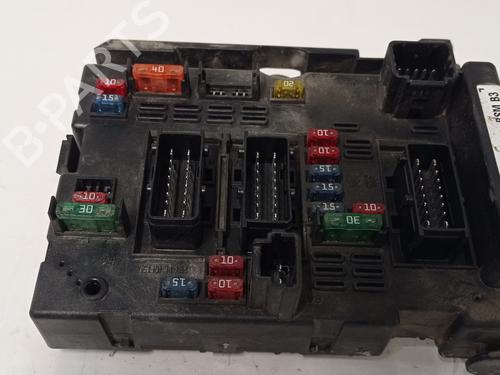 Sikringsdose CITROËN XSARA (N1) 2.0 HDi 90 (90 hp) 21575653
