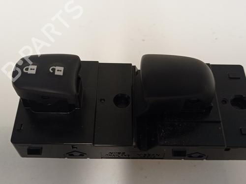Used Right front window switch NISSAN QASHQAI II (J11, J11_) 1.6 dCi ALL MODE 4x4-i (130 hp) 30901418