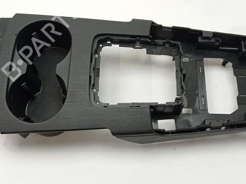 Used Middle console AUDI A3 Sportback (8VA, 8VF) [2012-2021]  14167574