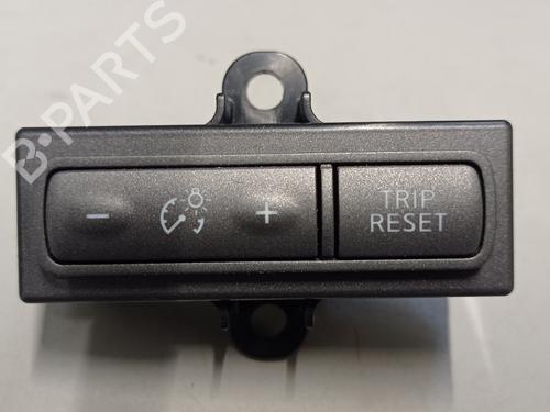 Switch INFINITI Q50 50 D | BP15597816I30 