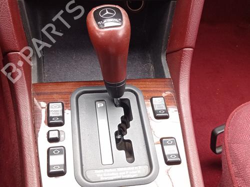 Used Gear lever MERCEDES-BENZ C-CLASS (W202) C 220 D (202.121) (95 hp) 9132821