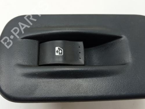 Used Right front window switch Right front window switch OPEL VIVARO A Van (X83) [2001-2015] 33290172 33290172