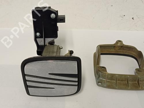 Used Tailgate handle SEAT IBIZA III (6L1) 1.9 TDI (100 hp) 9044992