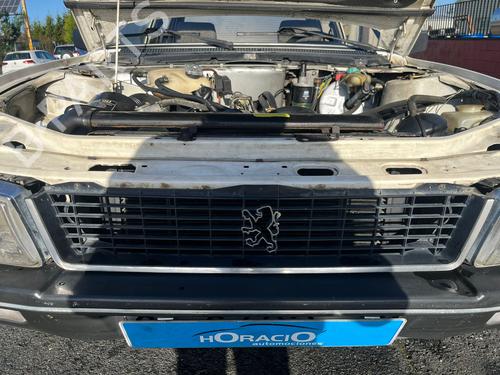 Used Grille PEUGEOT 505 (551A) 2.5 Diesel (69 hp) 30874266