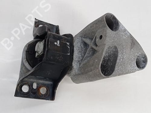 Used Engine mount RENAULT CLIO III (BR0/1, CR0/1) [2005-2014]  24664401