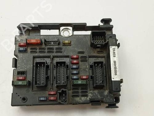 Used Fuse box Fuse box CITROËN XSARA (N1) 2.0 HDi 90 (90 hp) 39238987 39238987