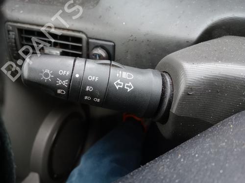 Used Headlight switch NISSAN X-TRAIL I (T30) 2.2 DCi FWD (114 hp) 18267686