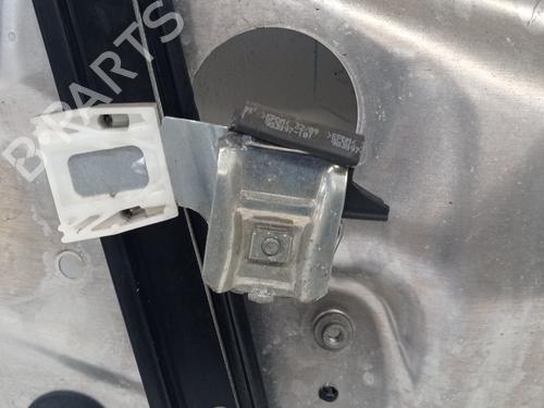 Front right window mechanism MERCEDES-BENZ C-CLASS (W204) C 200 CDI (204.001) | BP29944747C23