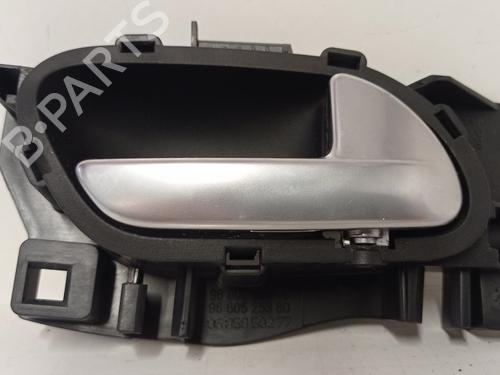 Used Rear right interior door handle Rear right interior door handle 37151668 37151668