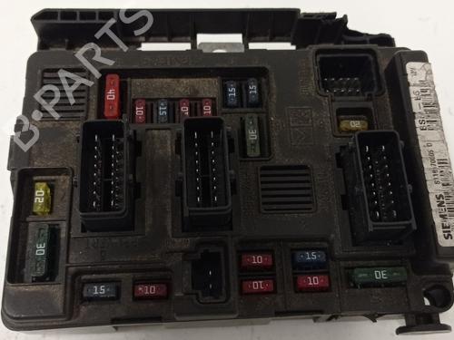 Used Fuse box CITROËN C5 II (RC_) 2.2 HDi (RC4HXE) (133 hp) 7092738