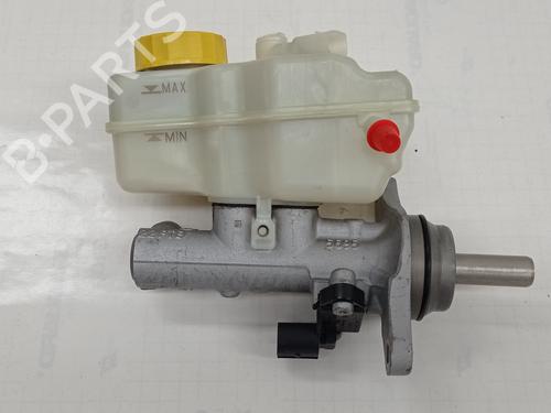 Used Brake master cylinder SEAT IBIZA IV SC (6J1, 6P5) 1.4 TDI (90 hp) 10384118