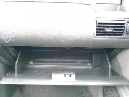 Glove box NISSAN X-TRAIL I (T30) 2.2 DCi FWD | BP18238792C95 