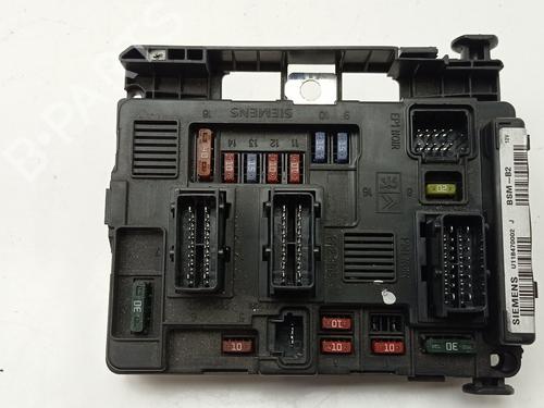 Used Fuse box CITROËN BERLINGO / BERLINGO FIRST MPV (MF_, GJK_, GFK_) 1.9 D (MFWJZ) (70 hp) 28586604