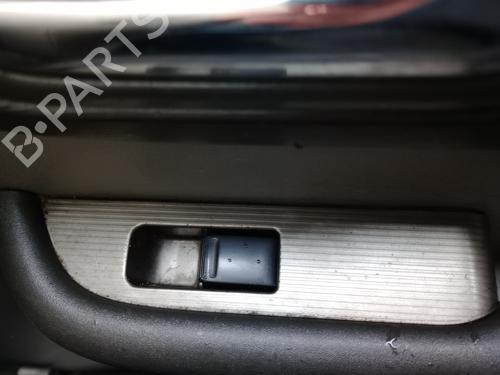 Used Right rear window switch NISSAN X-TRAIL I (T30) 2.2 DCi FWD (114 hp) 18267683