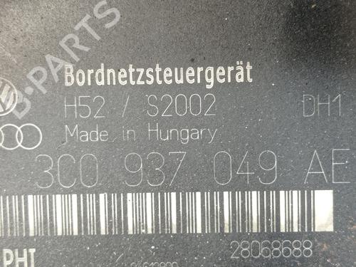 Fuse box SEAT LEON (1P1) | BP27484498E1