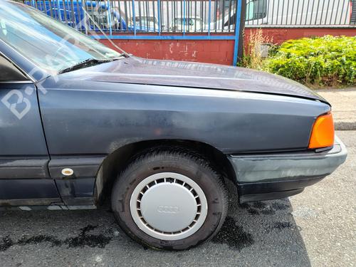 Used Right front fenders AUDI 100 C3 Saloon (443, 444) 2.2 (137 hp) 27544649