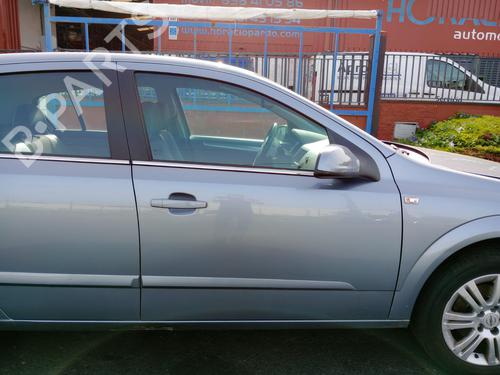 Used Right front door Right front door OPEL ASTRA H (A04) [2004-2014] 35978833 35978833