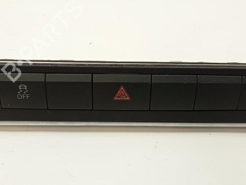 Used Warning switch AUDI A3 Sportback (8PA) 1.6 TDI (105 hp) 31928670