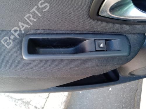Used Left rear window switch RENAULT MEGANE III Grandtour (KZ0/1) 1.9 dCi (KZ0J, KZ0N, KZ1S) (131 hp) 15279094