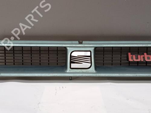 Grill/Gitter SEAT TOLEDO I (1L2) 1.6 i (75 hp) 8256906