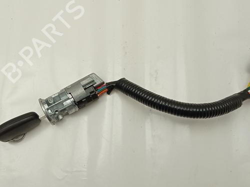 Used Ignition barrel Ignition barrel OPEL VIVARO A Van (X83) [2001-2015] 33328101 33328101