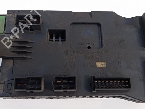 Used Fuse box VW LT 28-46 II Van (2DA, 2DD, 2DH) 2.5 TDI (109 hp) 18467425