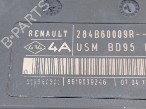 Fuse box RENAULT MEGANE III Hatchback (BZ0/1_, B3_) 1.6 16V | BP10109006E1 