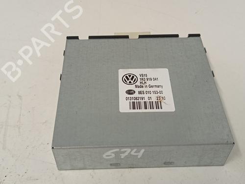 Used Electronic module VW GOLF VI (5K1) 1.6 TDI (105 hp) 7664641