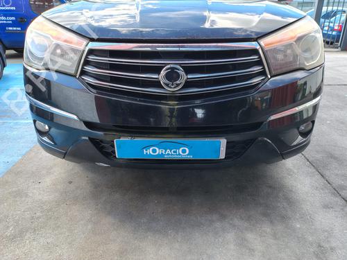 Used Front bumper reinforcement SSANGYONG RODIUS II [2013-2025]  24457934