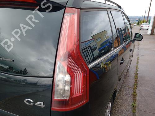 Used Right taillight CITROËN C4 Picasso I MPV (UD_) 2.0 HDi 138 (136 hp) 15178714