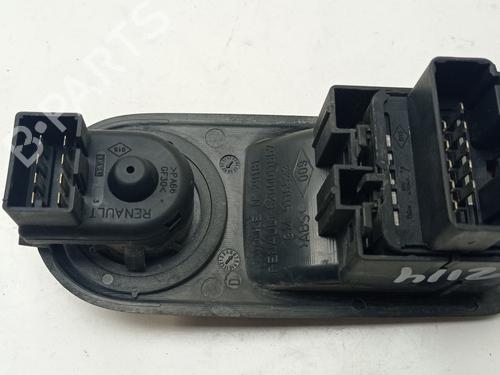 Left front window switch NISSAN PRIMASTAR Van (X83) 2.0 dCi 115 | BP30097542I27 