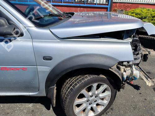 Used Right front fenders LAND ROVER FREELANDER I (L314) 2.0 Td4 4x4 (112 hp) 27989099